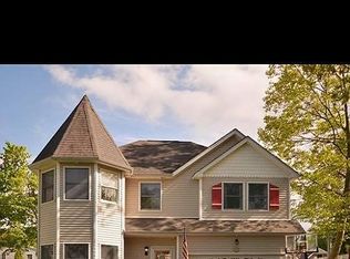 16 Alsace Pl, Northport, NY 11768