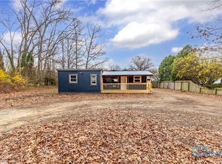 2504 Centennial Rd, Toledo, OH 43617