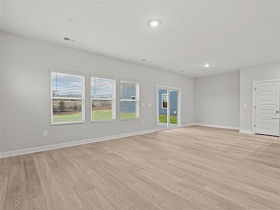 3rd image of 502 Stone Pine Dr