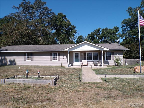 2nd image of 887 Hagen Dr