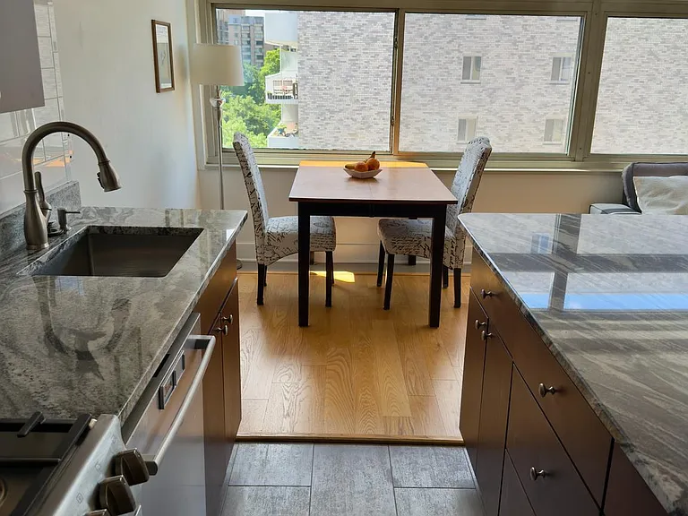 2401 H St NW #704 — Photo 3