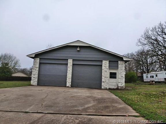 2nd image of 29 Sherlyn Ln