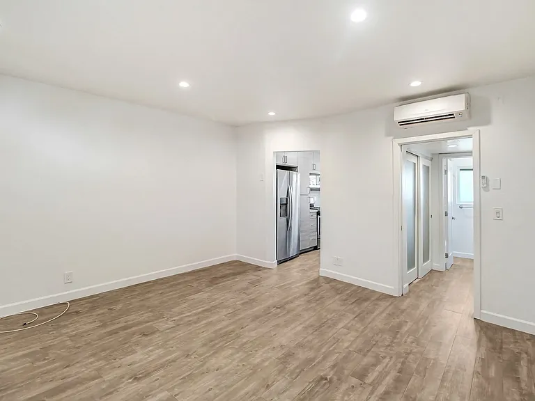 Citra Apartments — Photo 42