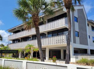 6822 Gulf Dr, Holmes Beach, FL 34217