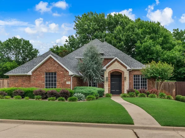 1910 Skipaway Dr, Rowlett, TX 75088