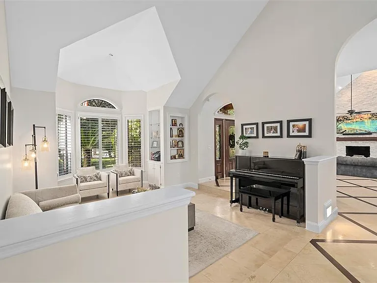 2214 Earleaf Ct — Photo 16