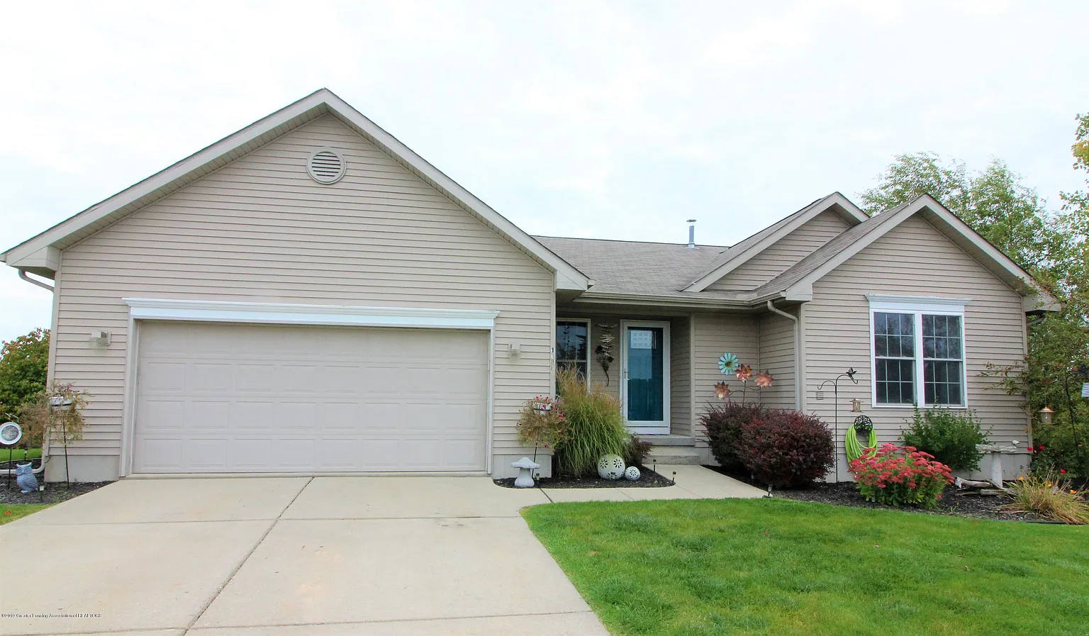 1300 Kelcrasta Dr photo 1