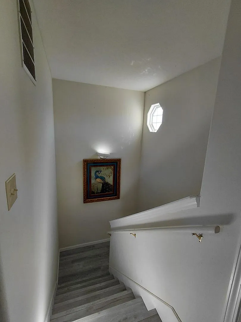 4 Plex unit close to FLW — Photo 4