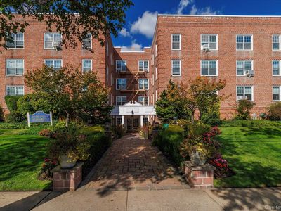 194 Smith Street #1B, Freeport, NY, 11520