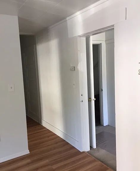 709 NE 43rd St — Photo 21