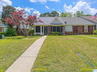 427 Autumnwood Dr SW, Decatur, AL 35601