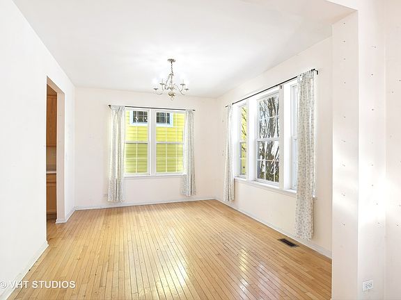 4th image of 351 Lasalle St