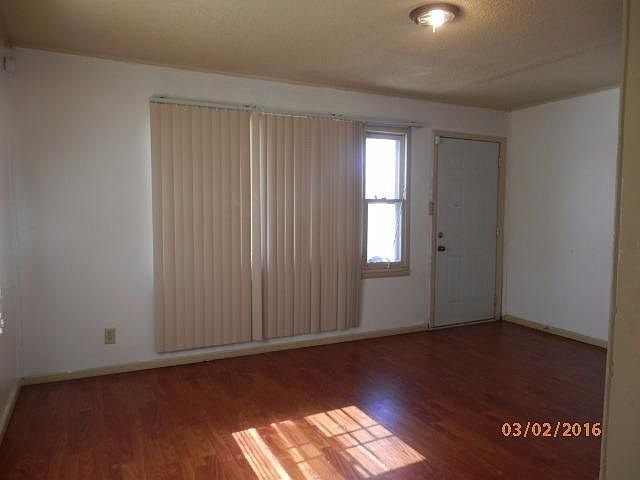 2nd image of 307 Bridge St