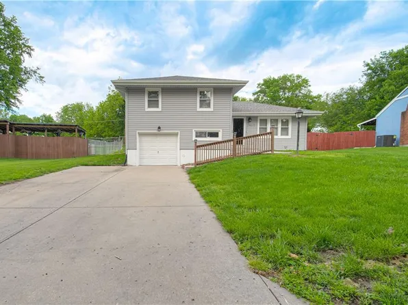 2917 N 83rd Ter, Kansas City, KS 66109