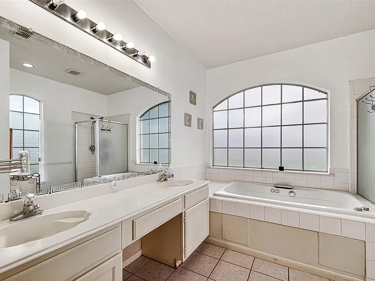 811 Colony Glen Ct — Photo 21
