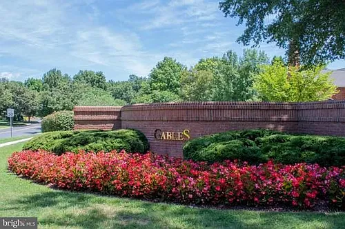 5712 Chapman Mill Dr #340 Photo 1