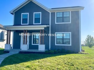 801 SE Holly Ct, Blue Springs, MO 64014