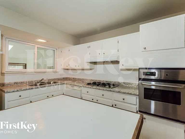 1432 Glenmeade Dr — Photo 8