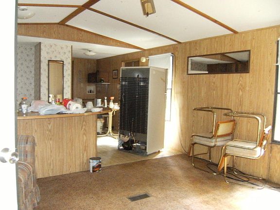 4th image of 75 Blue Hills Dr