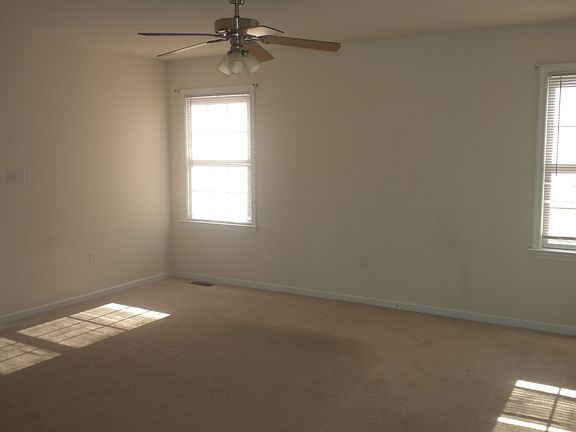 5th image of 713 N 9th Ave