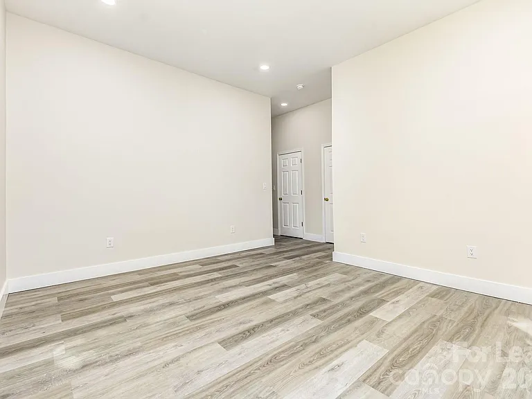 1205 S Lafayette St — Photo 13
