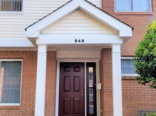 948 Poughkeepsie Ct, Virginia Beach, VA 23451