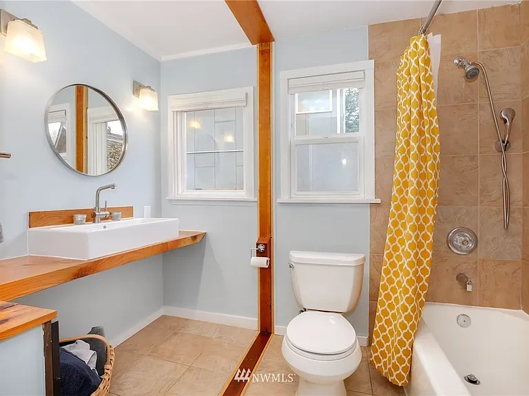 6542 23rd Ave NE — Photo 6