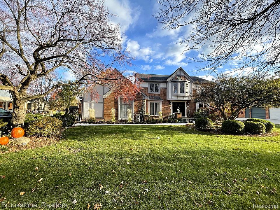 1st image of 2883 Creek Bend Dr
