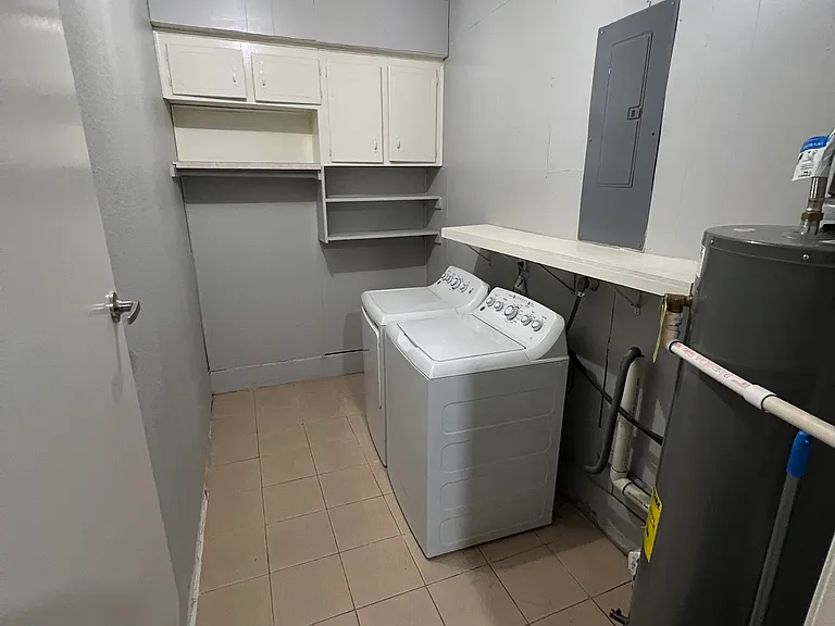 114 Dunn St — Photo 5
