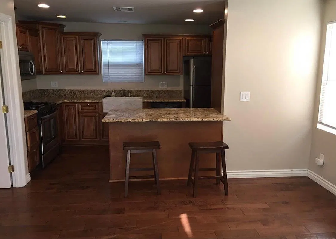 2843 1/2 Casitas Ave — Photo 3