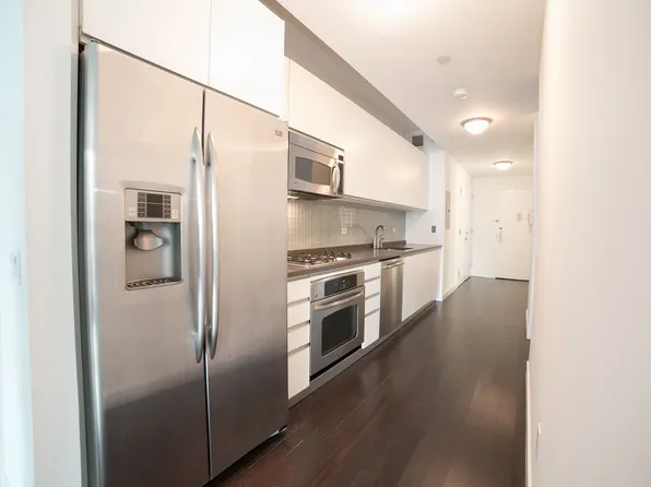 306 Gold Street image 3 of 4