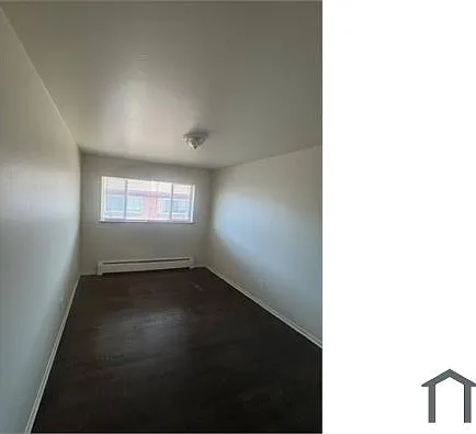 1725 Chester St — Photo 2
