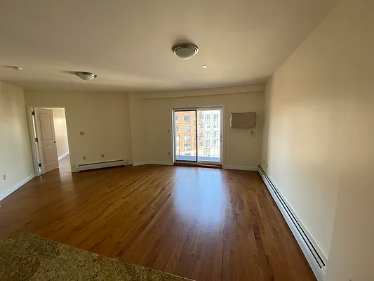 Rented by Voro, LLC | media 18