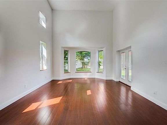 5th image of 1024 Beaver Dr