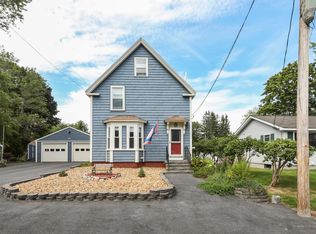 13 Lafayette St, Saco, ME 04072