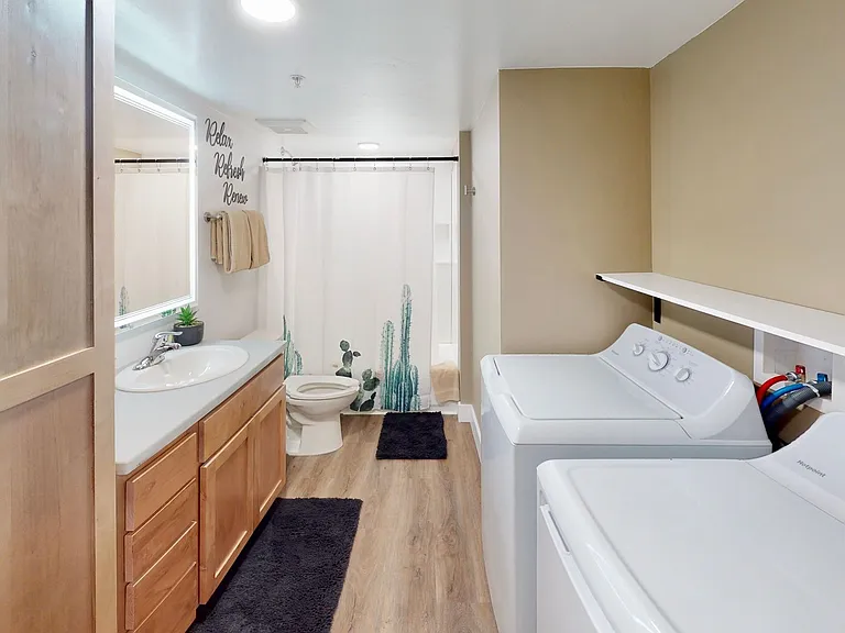 433 Kane Creek Blvd #B110 — Photo 5