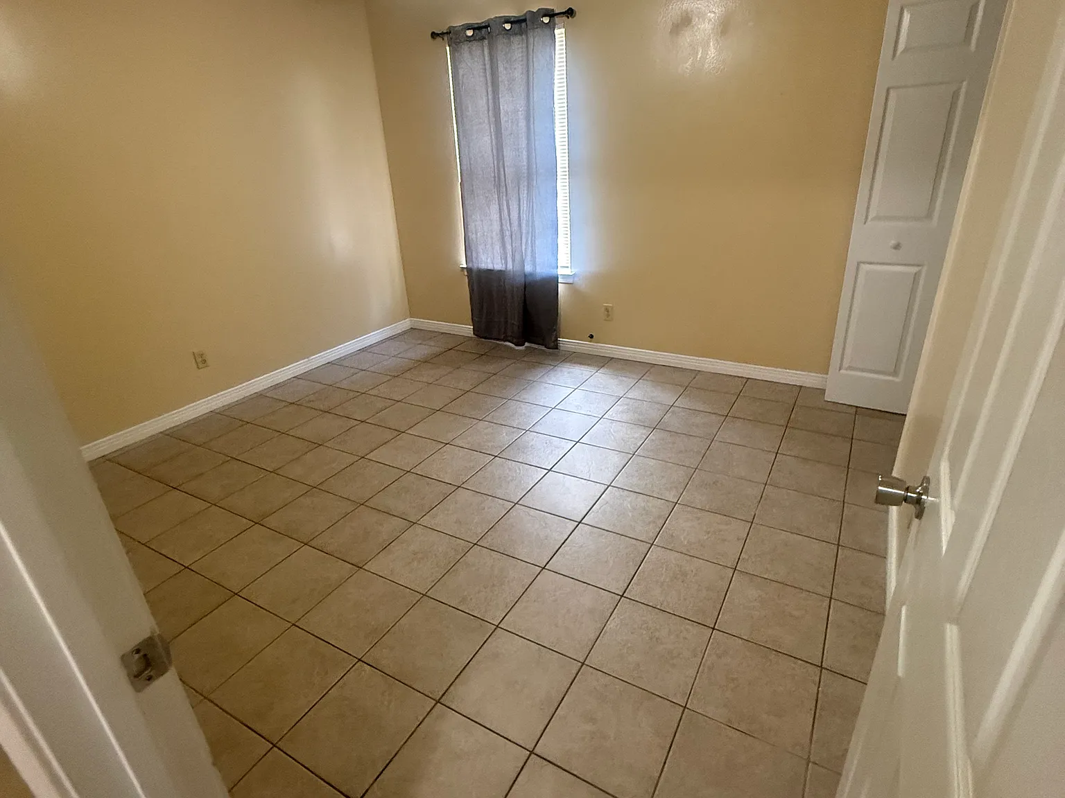 2 bed, 1.5 bath, 1000 sqft, $1,450 — Photo 2