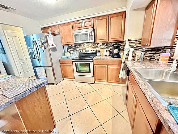 5th image of 1577 Buck St
