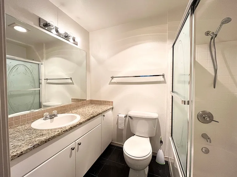 323 Queen Anne Ave N #316 — Photo 16