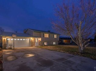 855 S McCoy Dr, Pueblo West, CO 81007