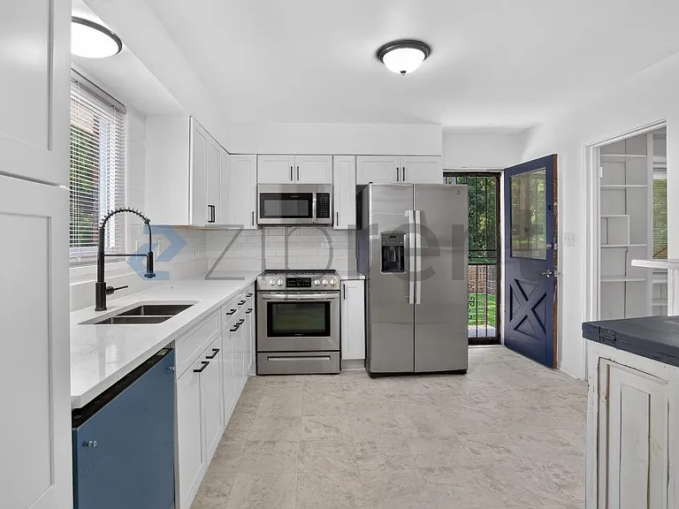 2915 Cascade Rd SW — Photo 10