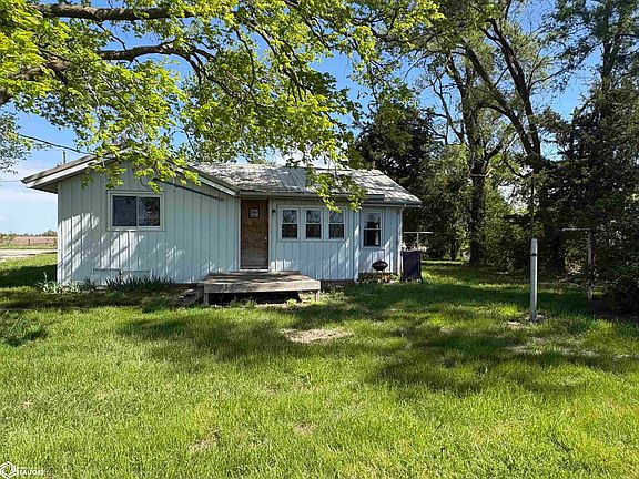 3rd image of 16599 Bull Run Rd