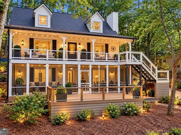 211 Hillside Dr, Waleska, GA 30183