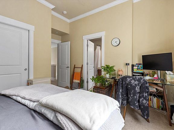 4th image of 900 228th Ave NE Unit 7B