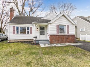 263 Oaklawn Dr, Rochester, NY 14617