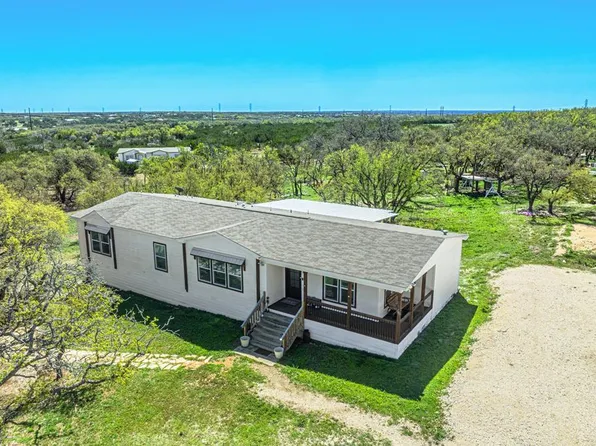 138 Crooked Creek Path NW, Mountain Home, TX 78058