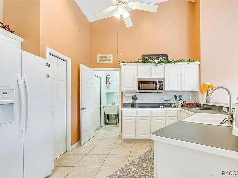 9041 SW 196th Ct — Photo 19