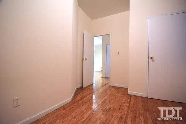 Rented by J Misrahi Realty Corp | media 29