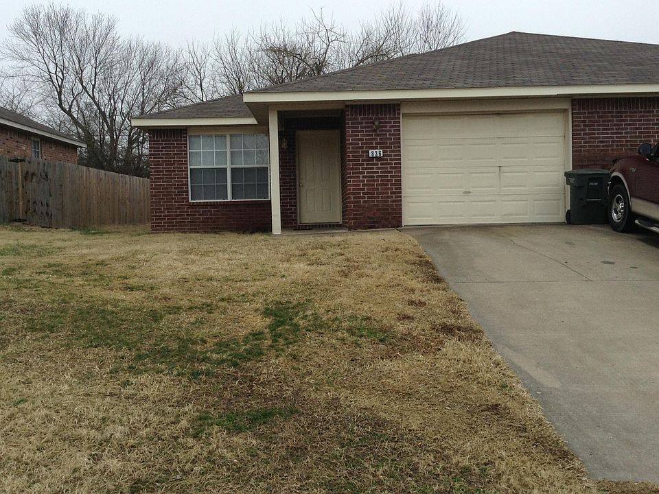1st image of 838 S Erika Ave