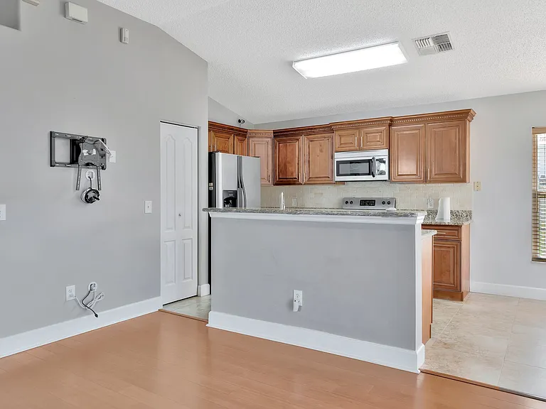 1664 Portsmouth Lake Dr — Photo 12